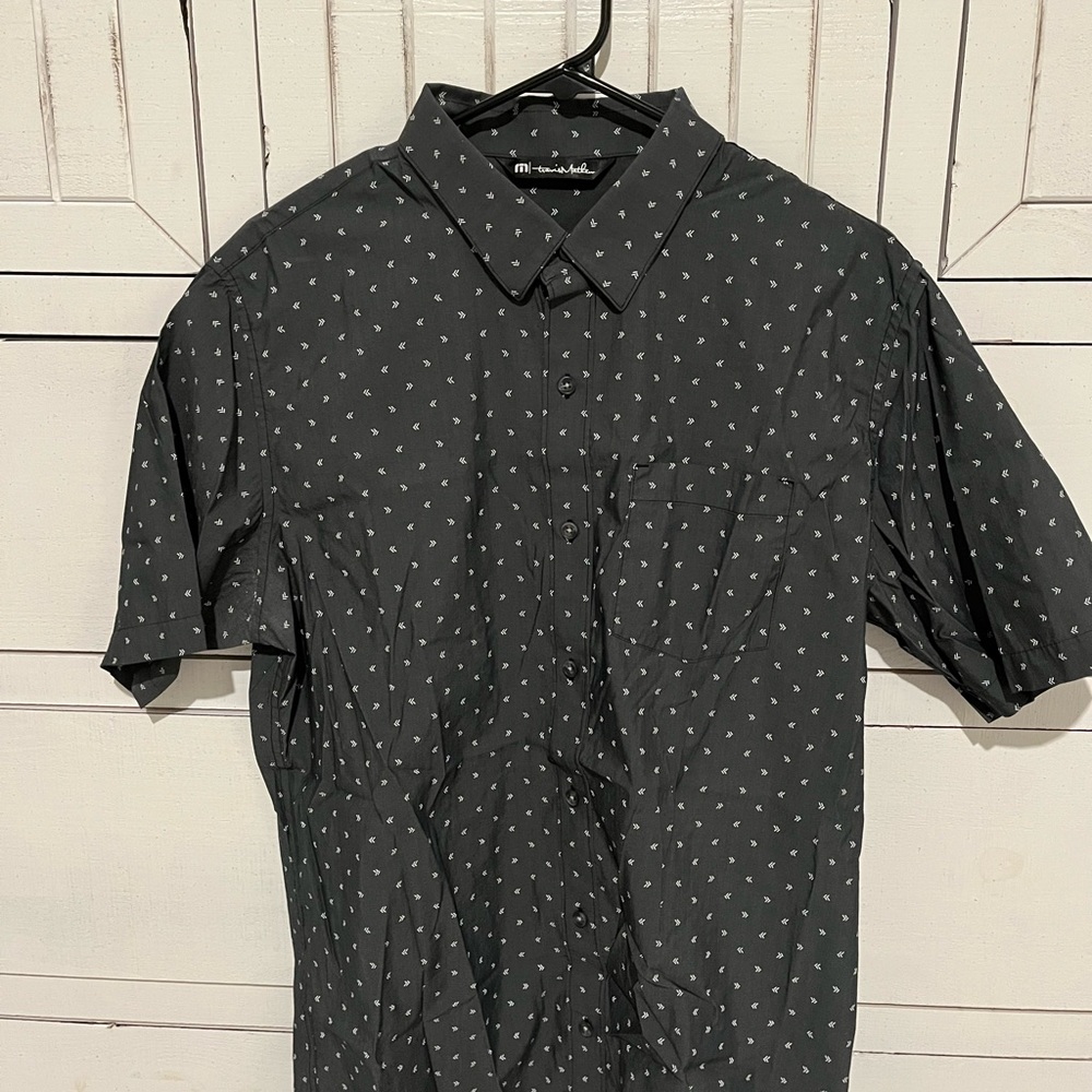 Travis Matthew, Large Button Down Short Sleeve Shirt
